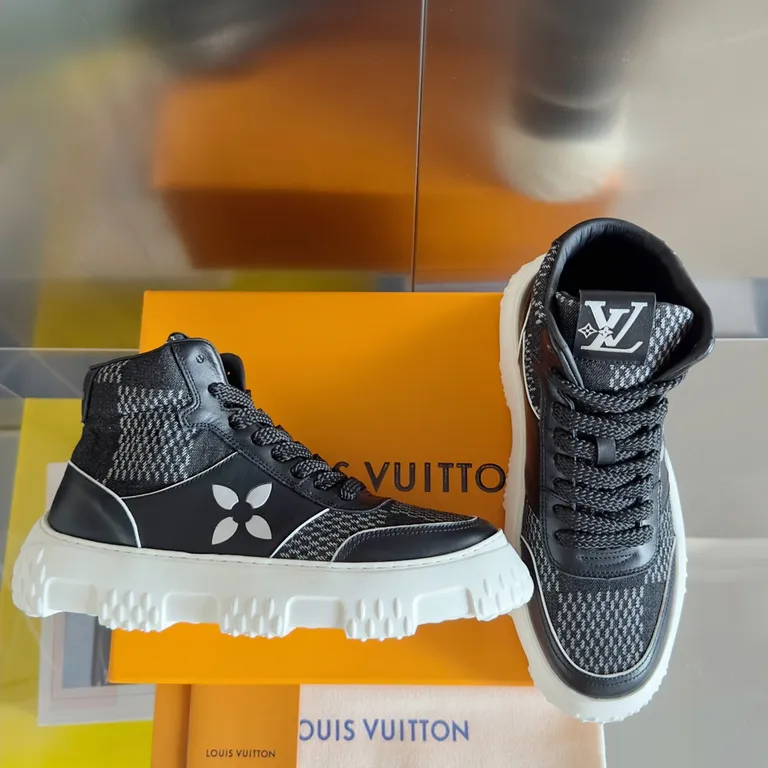 Louis Vuitton Shoe 